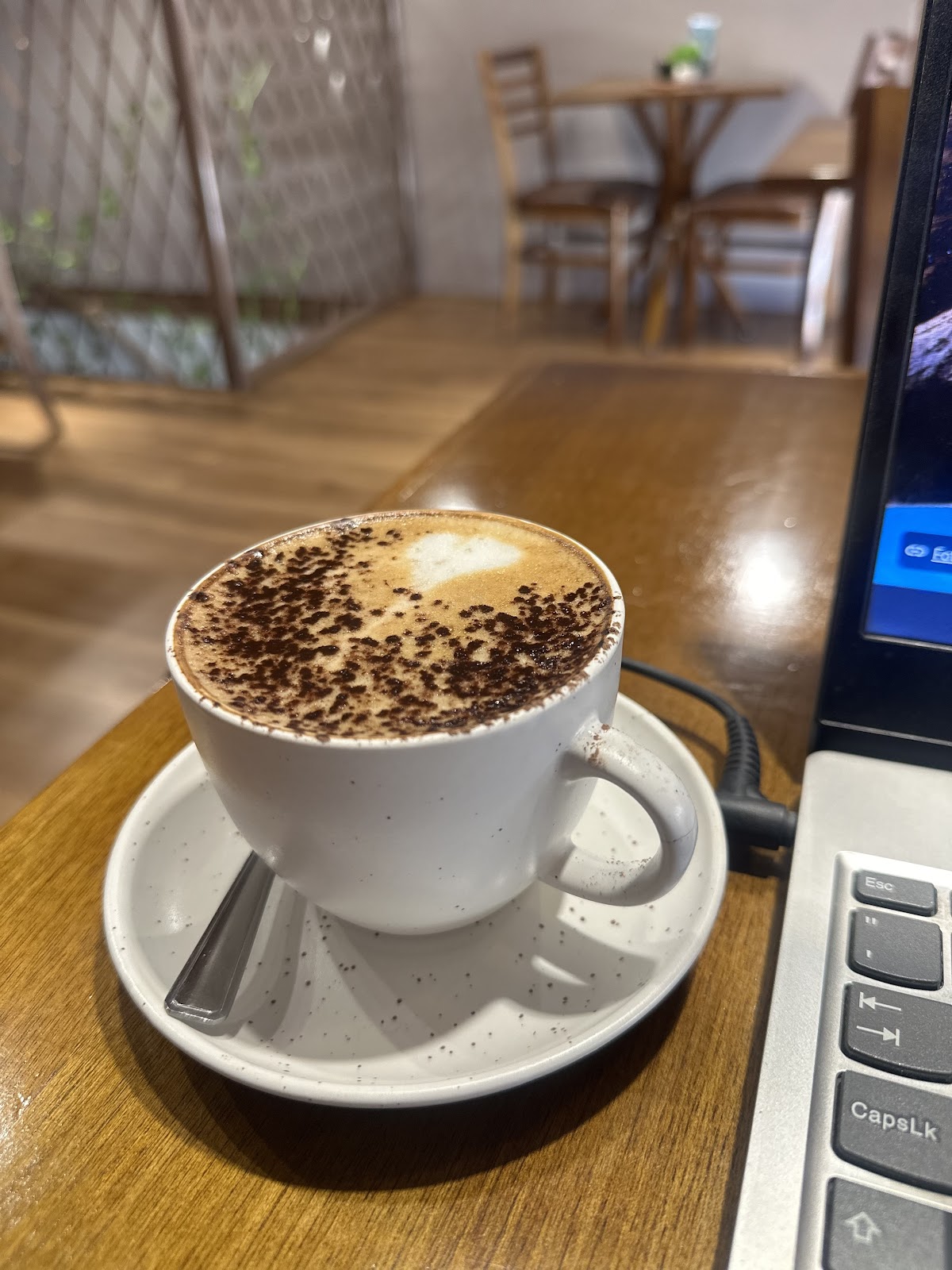Encantus Café & Bistrô
