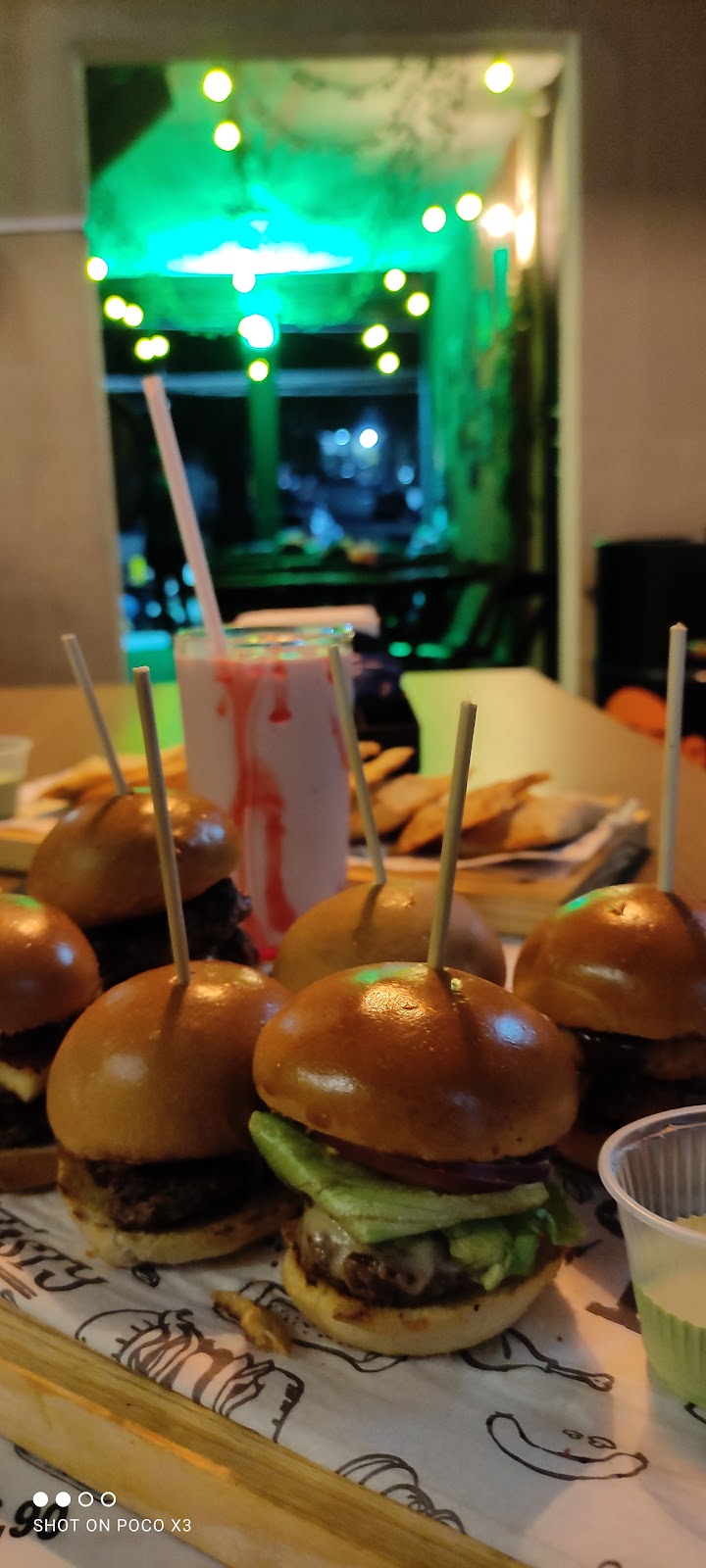 Queens pub burger