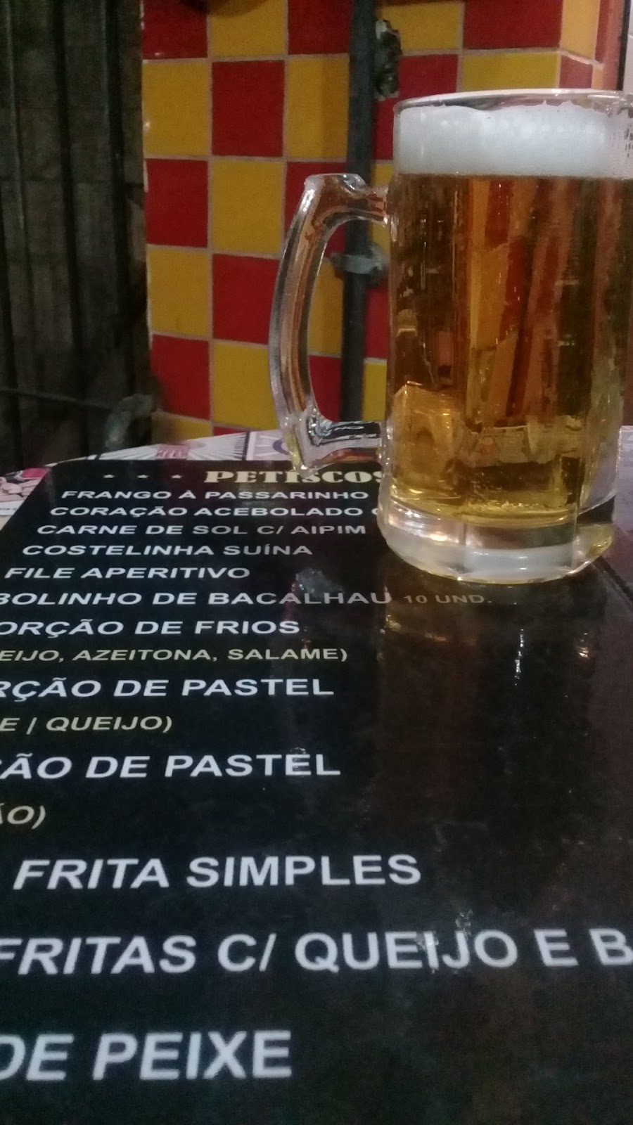 Choperia dois amigos