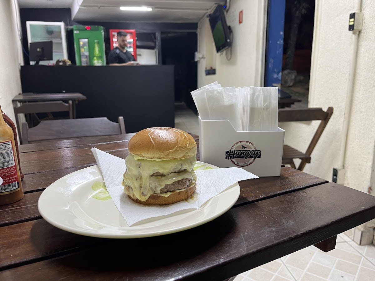 Hungry Burger, Sanduíches & Assados