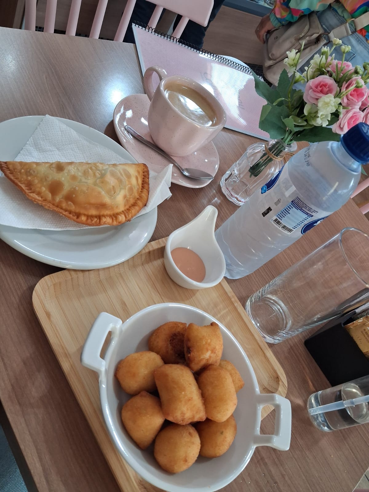 A Colher Confeitaria Artesanal e Cafeteria