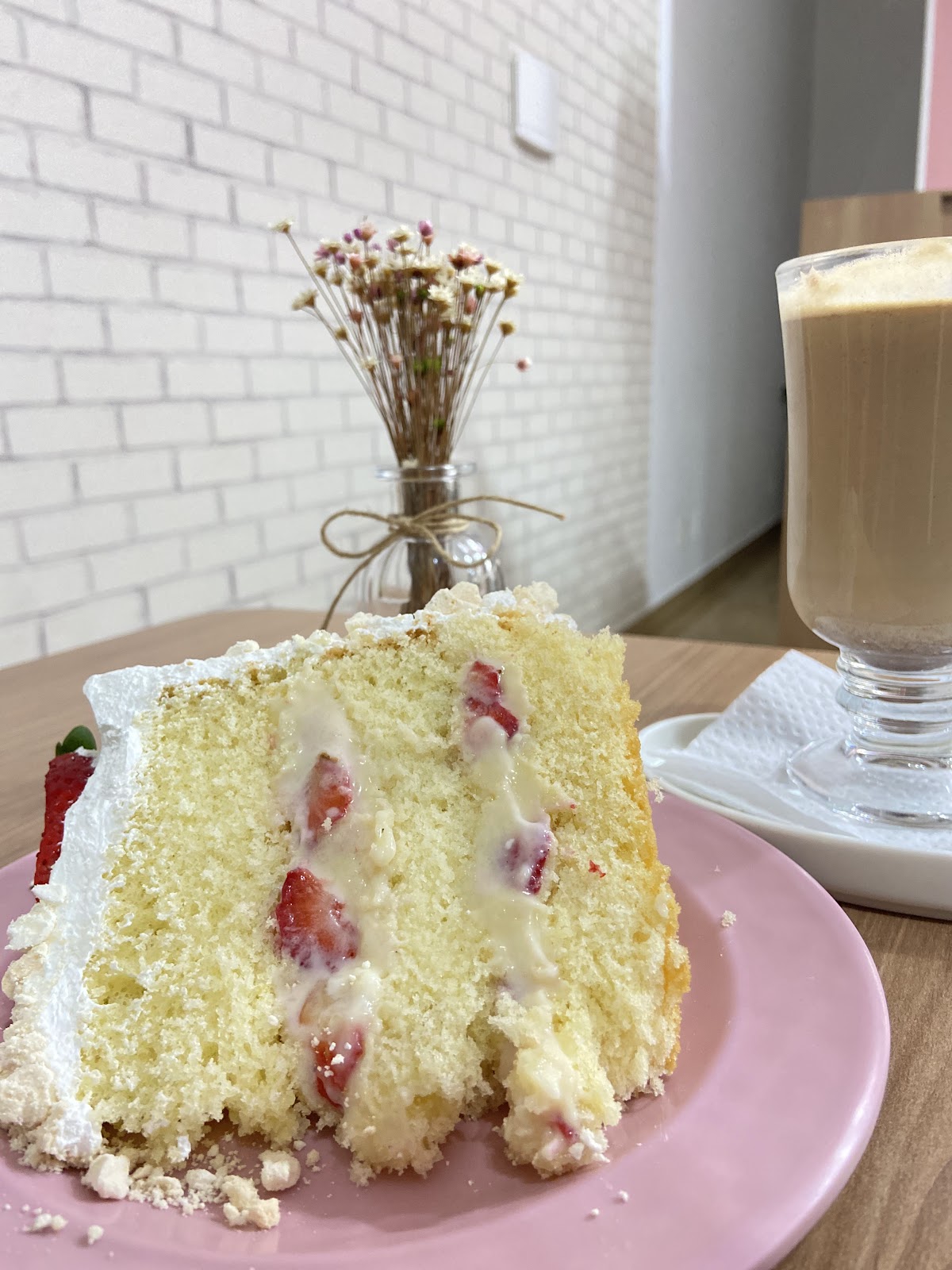 A Colher Confeitaria Artesanal e Cafeteria