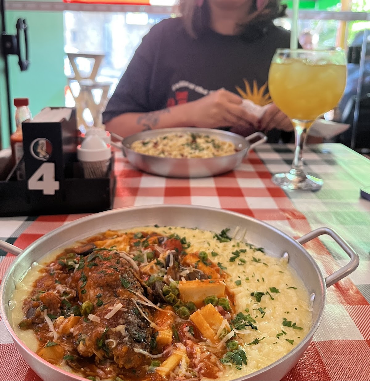 MA CHE ! 🏻 pasta & vino