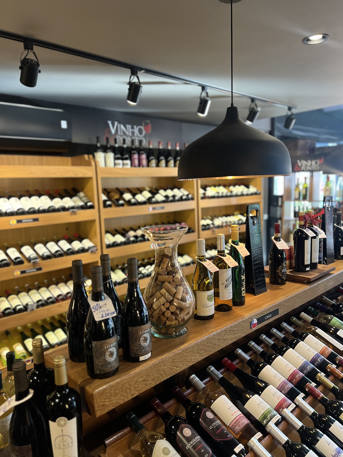 Wine Flow | Casa de Experiência em Vinhos, Loja de Vinhos e Wine Bar
